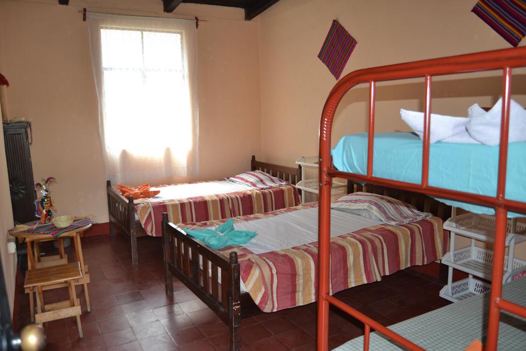 Hostal Morenos Antigua Екстериор снимка