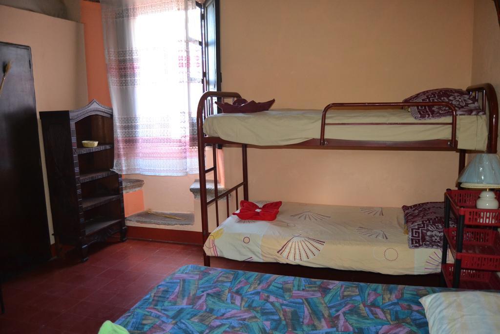 Hostal Morenos Antigua Екстериор снимка