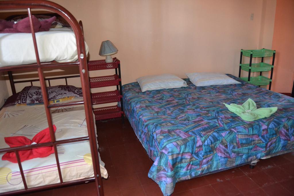 Hostal Morenos Antigua Екстериор снимка