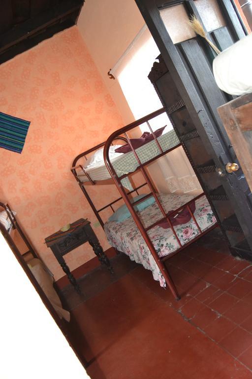 Hostal Morenos Antigua Екстериор снимка
