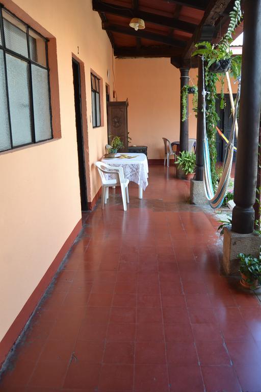 Hostal Morenos Antigua Екстериор снимка